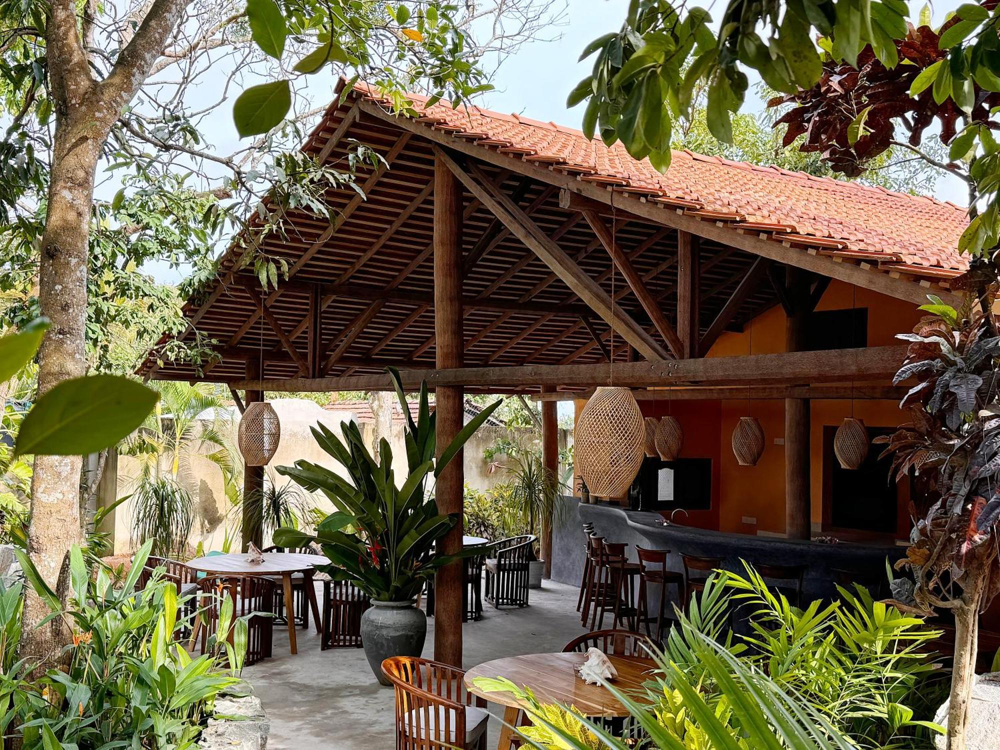 Coastline Mirissa Boutique Hotel And Spa Bagian luar foto